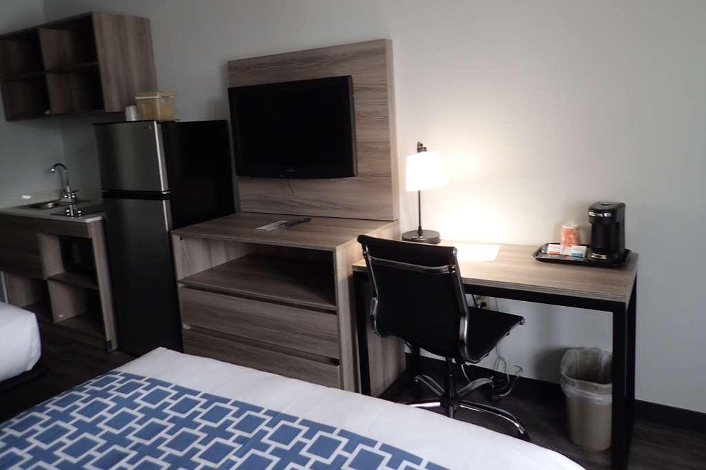 Suburban Studios Tysons Corner Віенна Номер фото