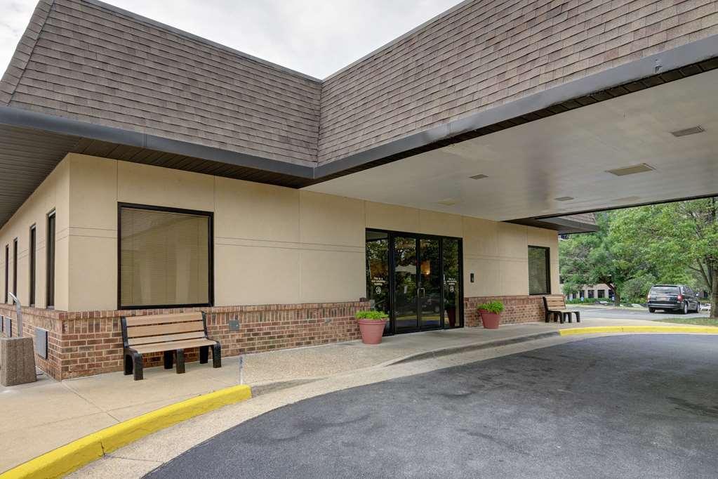 Suburban Studios Tysons Corner Віенна Екстер'єр фото